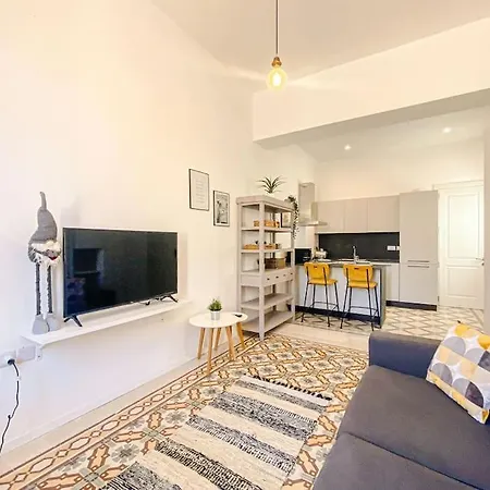 Smart Studio 1 - 'Sacre Cuor' Sliema - By Solea *